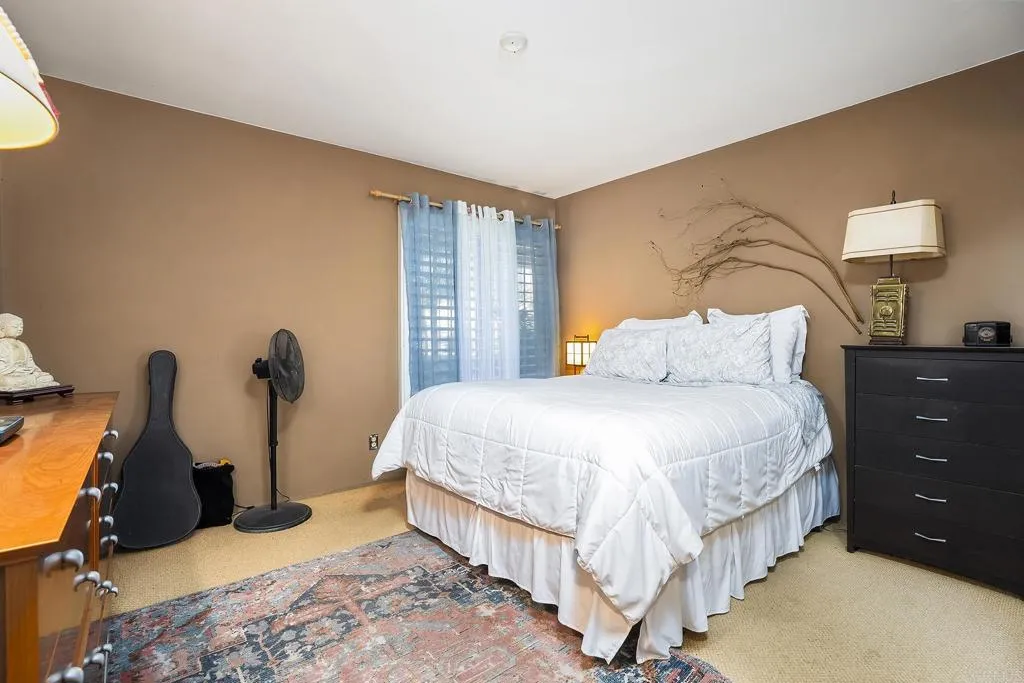 https://cdn.realtyfeed.com/cdn/127/307093507/2142a32909cf800142eef38cc2d2c656.webp