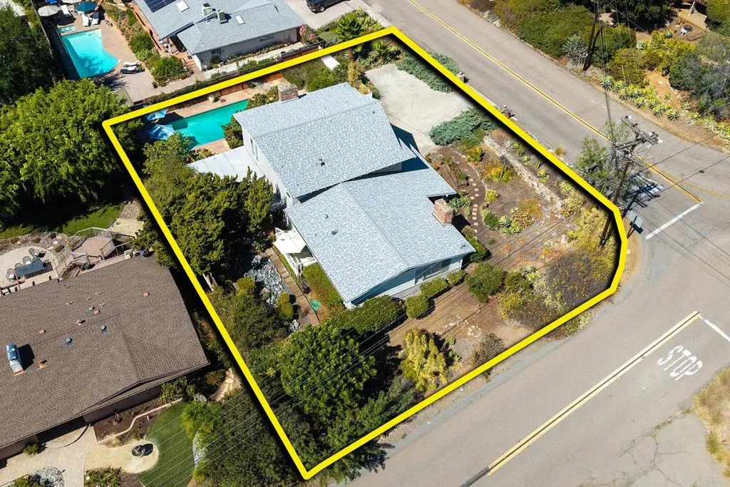 https://cdn.realtyfeed.com/cdn/127/307093507/58afc51c5c405283b5b319452e4c763d.webp