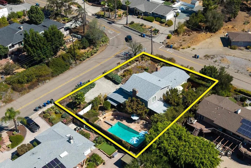 https://cdn.realtyfeed.com/cdn/127/307093507/6596ed44028065bf756f9ff37eae1d0a.webp