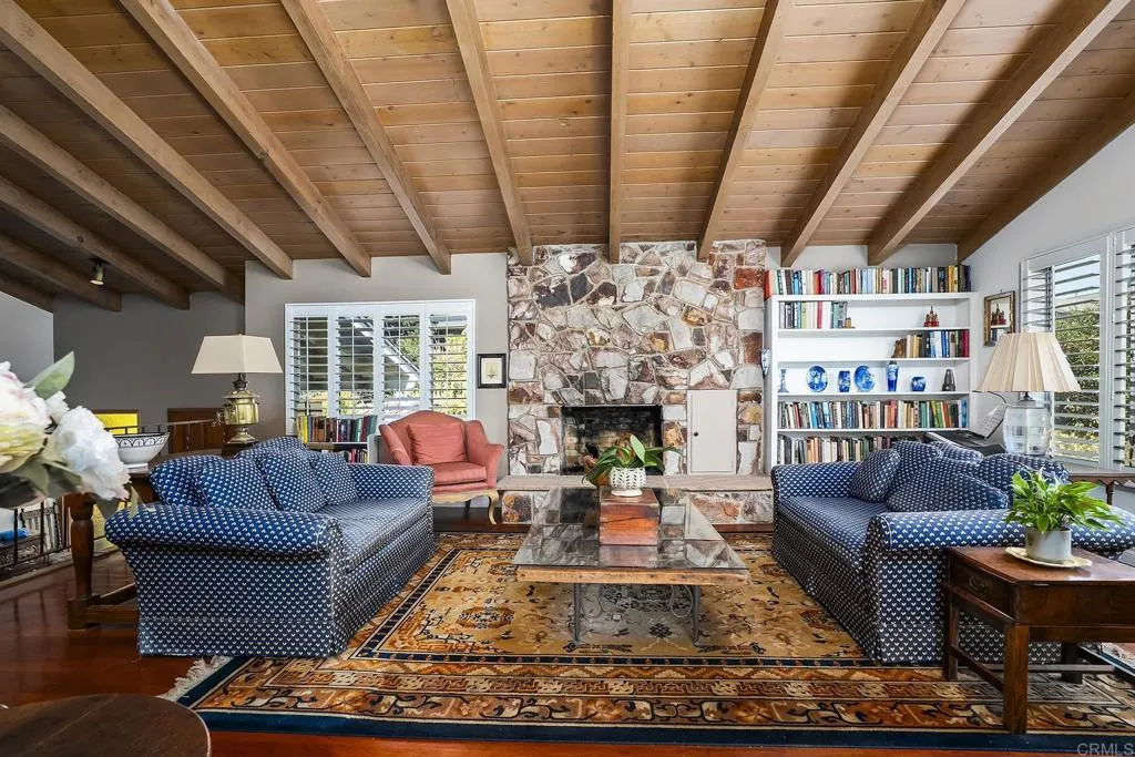 https://cdn.realtyfeed.com/cdn/127/307093507/9867820e9a4bc5dfe9d552ca34c748d0.webp