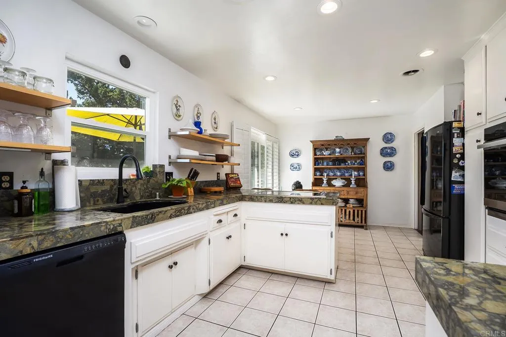 https://cdn.realtyfeed.com/cdn/127/307093507/a0f324f31a04d312b480d6d598bb99f9.webp