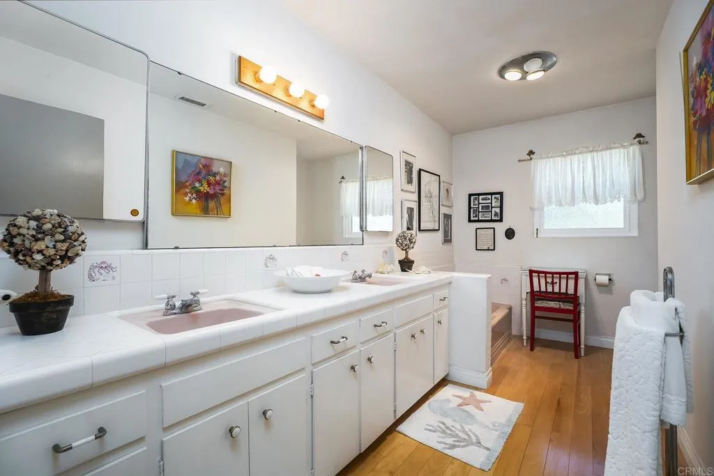 https://cdn.realtyfeed.com/cdn/127/307093507/a14273f818113004ea65480a971f445b.webp