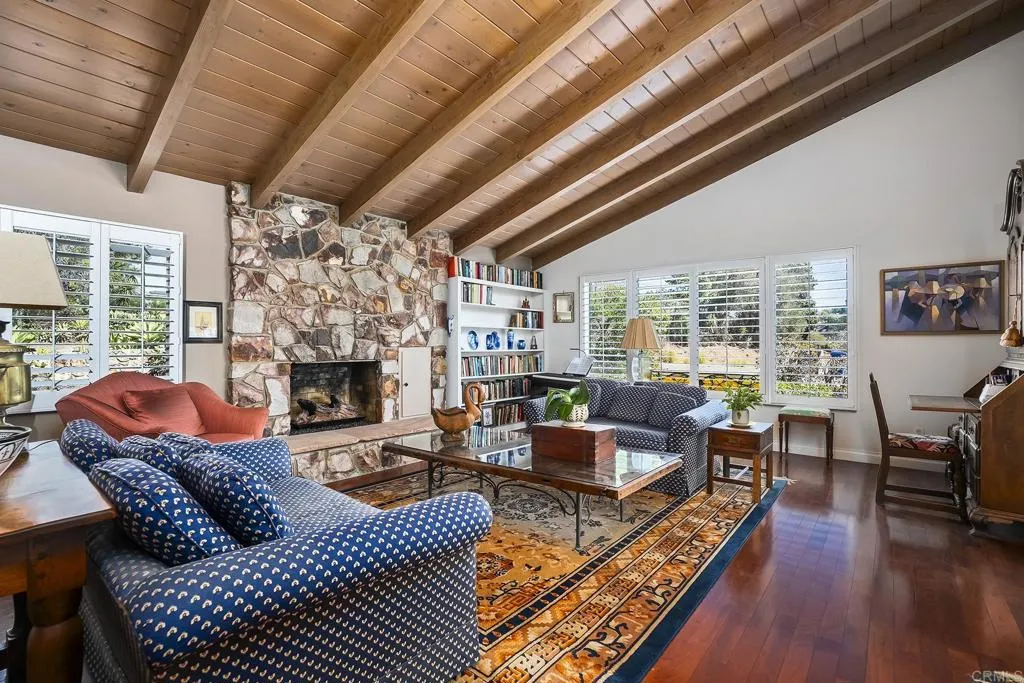 https://cdn.realtyfeed.com/cdn/127/307093507/b162a8bd0fcfd58403ad567953a60e9e.webp