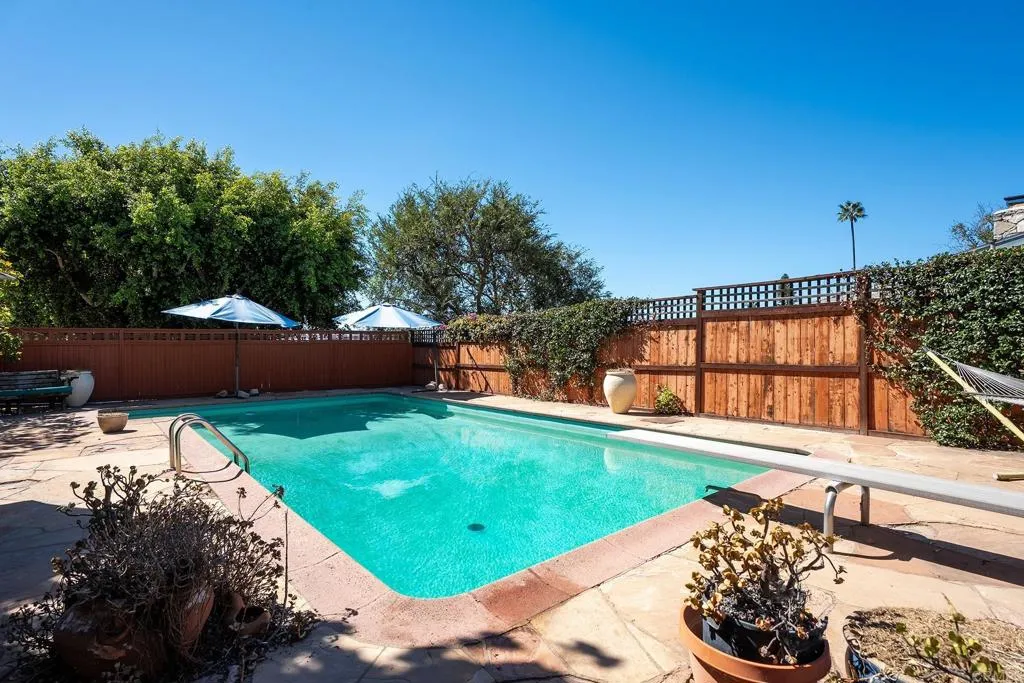 https://cdn.realtyfeed.com/cdn/127/307093507/eb41dde11e4ce94b06f0af0f7d1da716.webp
