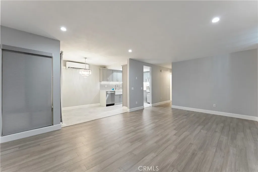 https://cdn.realtyfeed.com/cdn/127/307093516/cf2809a330dd98b9e7525ba82bc47210.webp