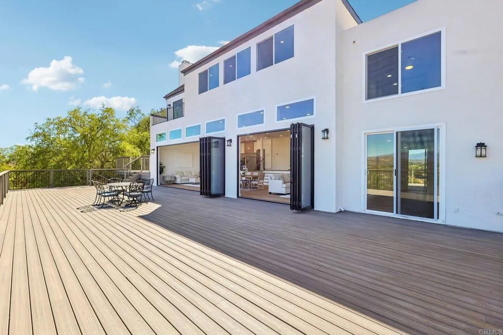 https://cdn.realtyfeed.com/cdn/127/307093548/6e9db67bfabe4554061430dae99d7e44.webp