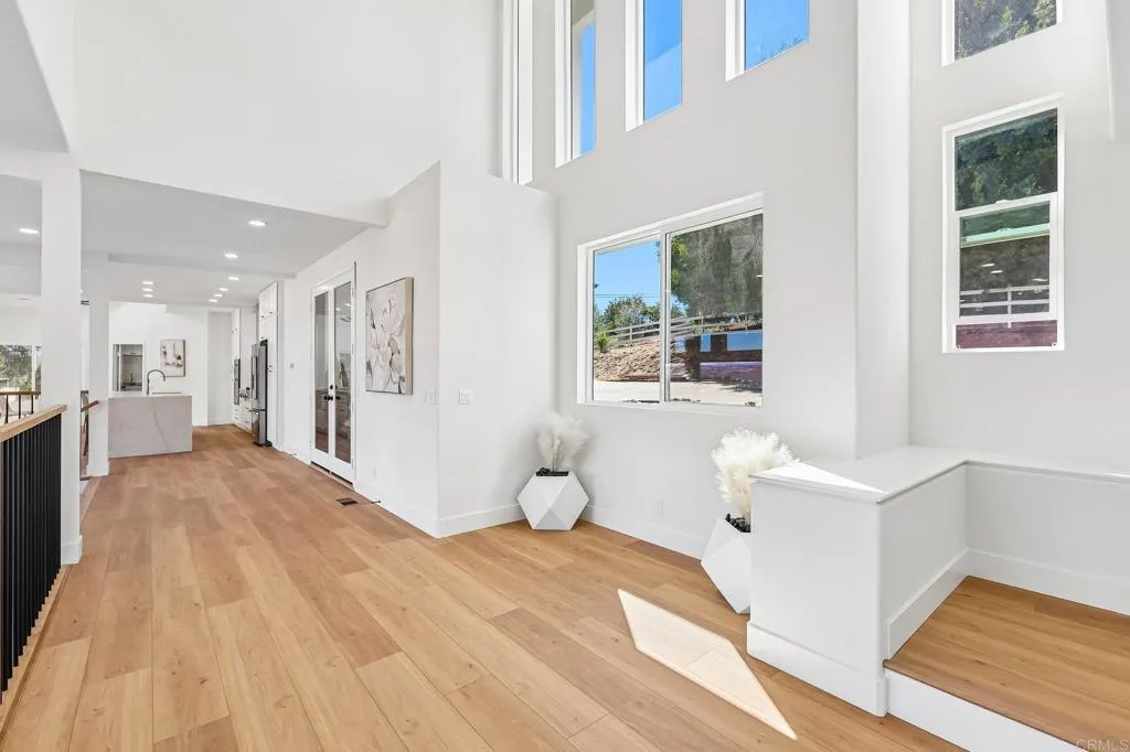https://cdn.realtyfeed.com/cdn/127/307093548/b3a0080d7809941f5c1ceeb763002b4f.webp