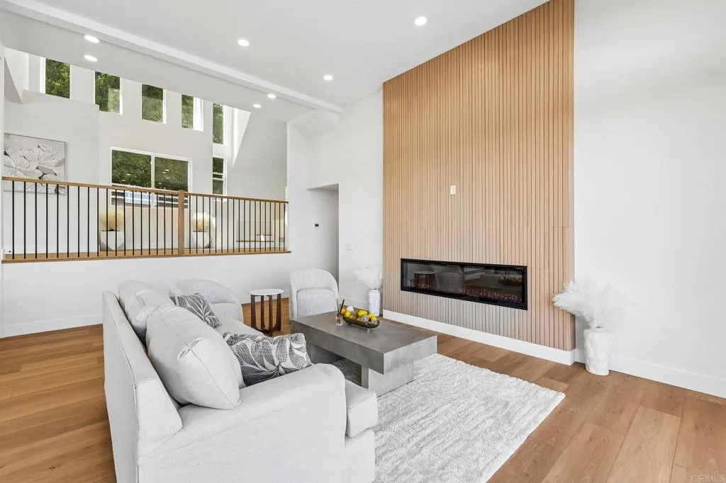 https://cdn.realtyfeed.com/cdn/127/307093548/e88fae28807b1db85721958f43d6308b.webp