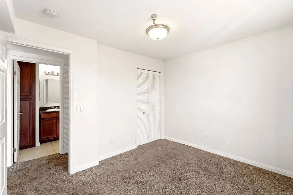 https://cdn.realtyfeed.com/cdn/127/307093607/23383bc07d121b3fbeb1a8a96477c22d.webp