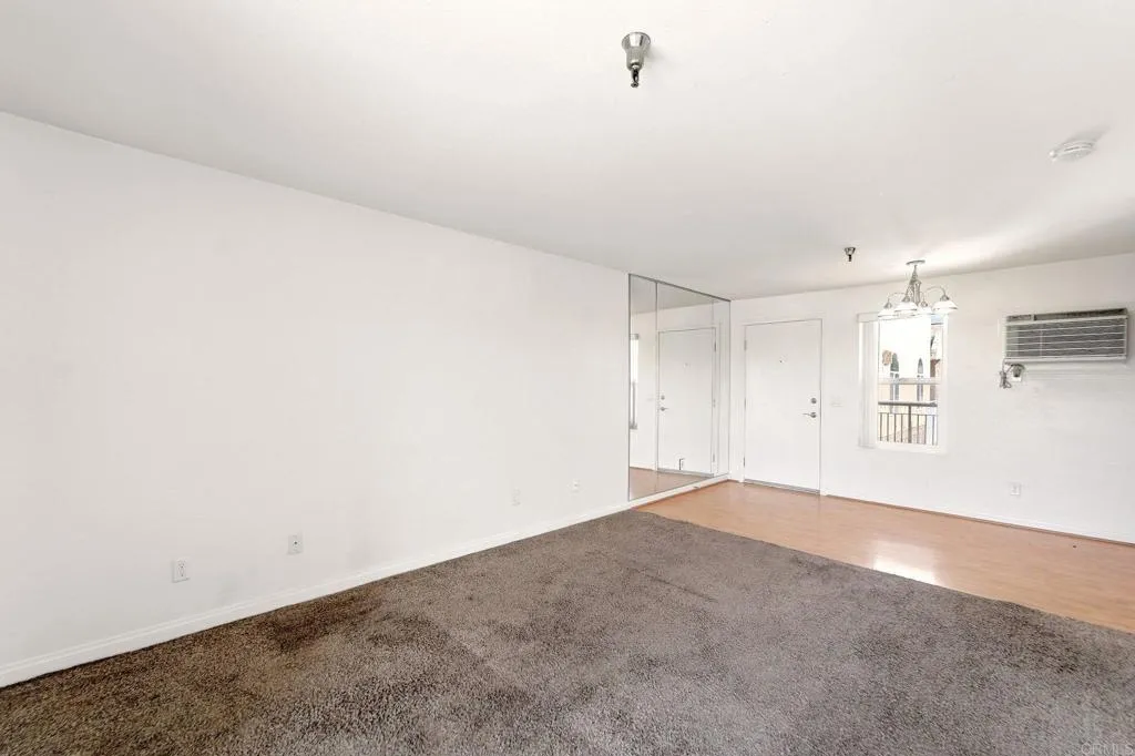https://cdn.realtyfeed.com/cdn/127/307093607/3863003a38db9772a32cdbd270be9bd9.webp
