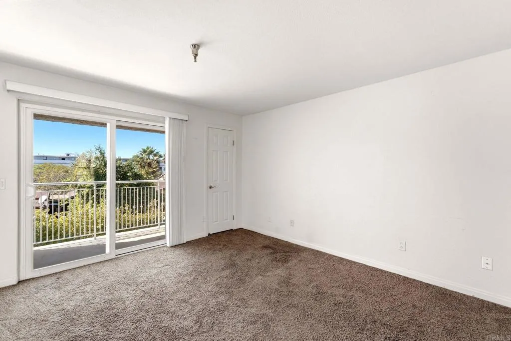 https://cdn.realtyfeed.com/cdn/127/307093607/a9b99b6dae3010990a4d809c89c716ec.webp