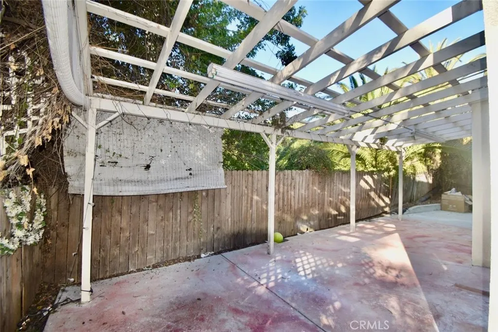 https://cdn.realtyfeed.com/cdn/127/307093683/aa5d8e2ccc331129c7bd5bf8cd224f6e.webp