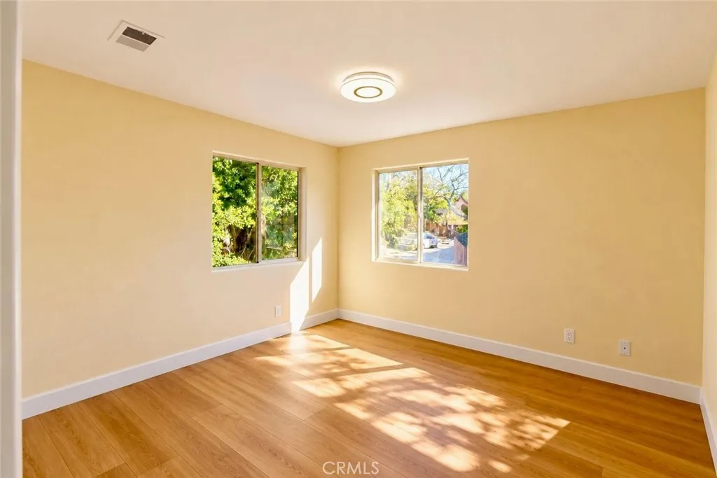 https://cdn.realtyfeed.com/cdn/127/307093683/ae722122a9f6e97998a393995a9e5807.webp