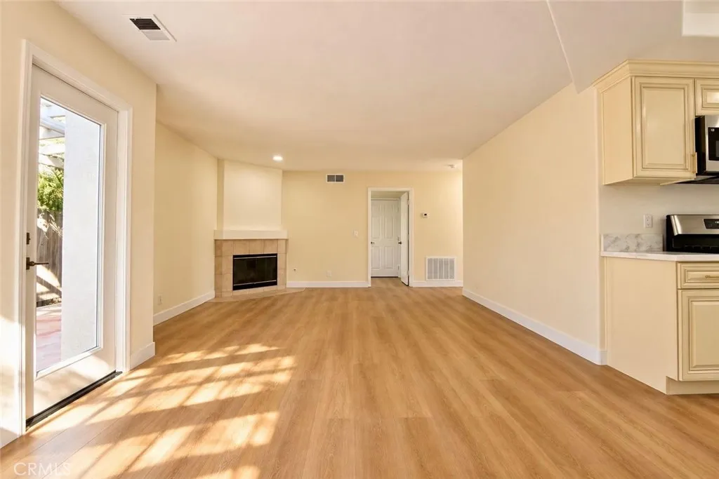 https://cdn.realtyfeed.com/cdn/127/307093683/dffb31ab63b89f696c09a4680e7e6054.webp