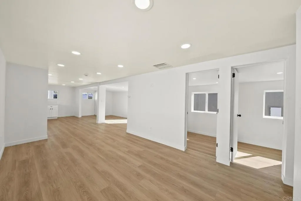 https://cdn.realtyfeed.com/cdn/127/307093737/200561edbce651c3682634d3a5765994.webp