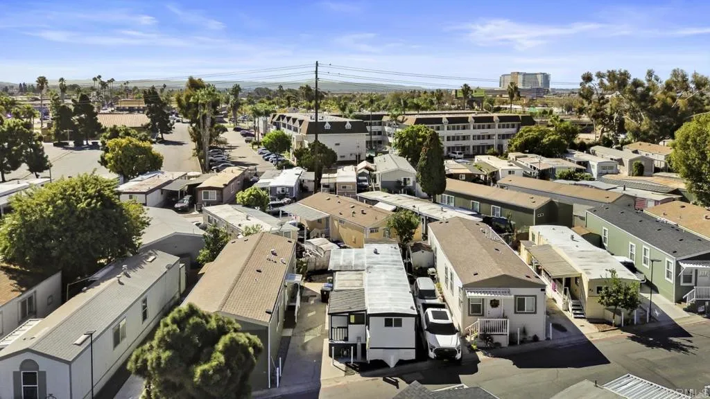 https://cdn.realtyfeed.com/cdn/127/307093737/3a2bc6308df9e4a9d65c2f745d9073c7.webp