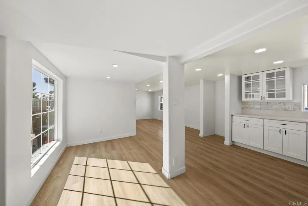 https://cdn.realtyfeed.com/cdn/127/307093737/820d249a3b7b9fbf8ea3d4e421e161c2.webp
