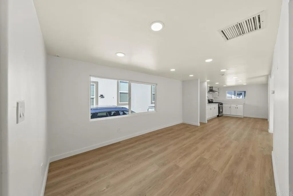 https://cdn.realtyfeed.com/cdn/127/307093737/91e28952b51ae6fd7216cdfc46d63ef9.webp