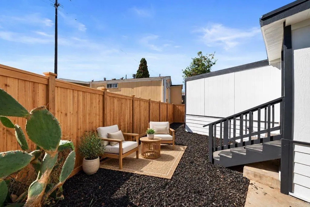 https://cdn.realtyfeed.com/cdn/127/307093737/d33d662d4527d28f5384e1350f3781d9.webp