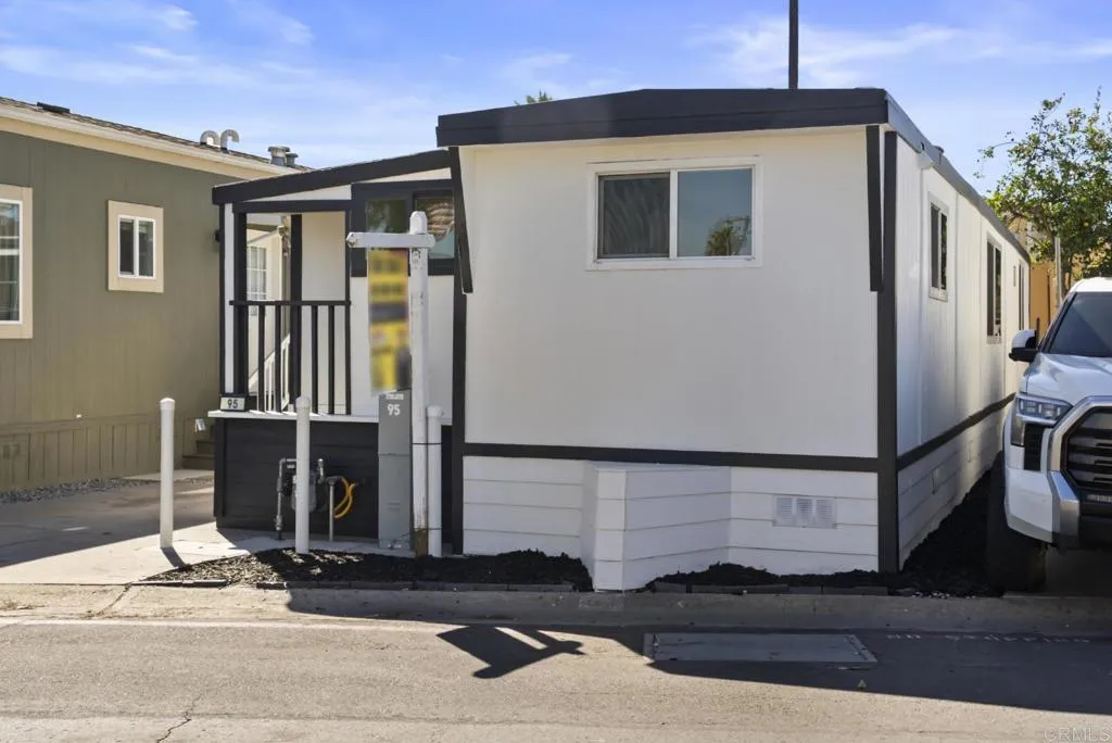 https://cdn.realtyfeed.com/cdn/127/307093737/fe8376a0cc24af75a749b2442448af56.webp