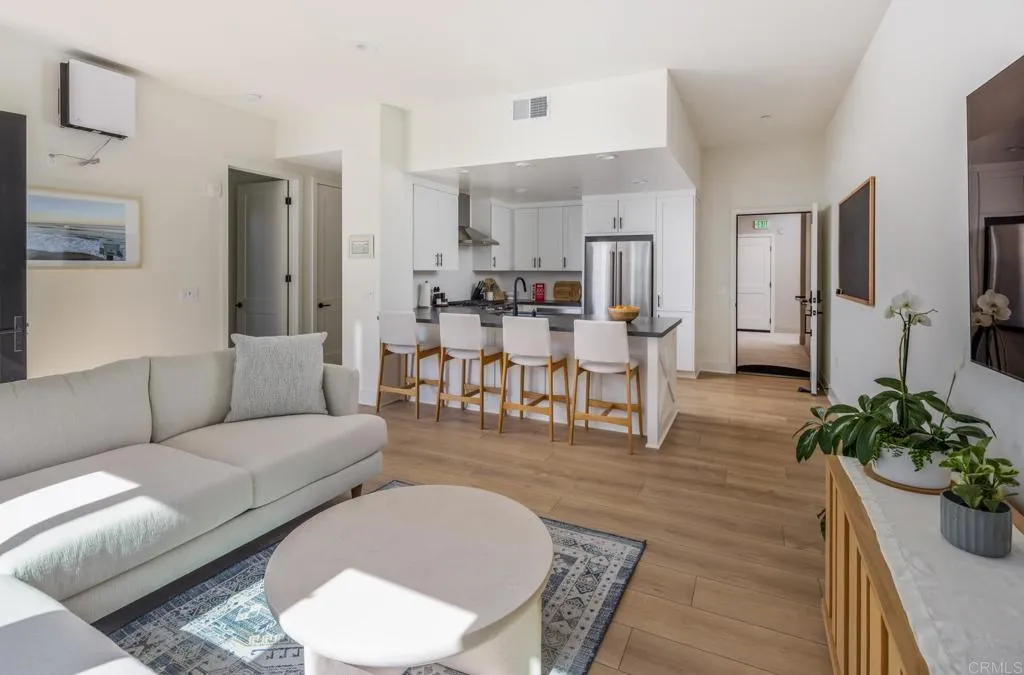 https://cdn.realtyfeed.com/cdn/127/307093760/c930d83a91afa1dfb839b701b7b760bf.webp