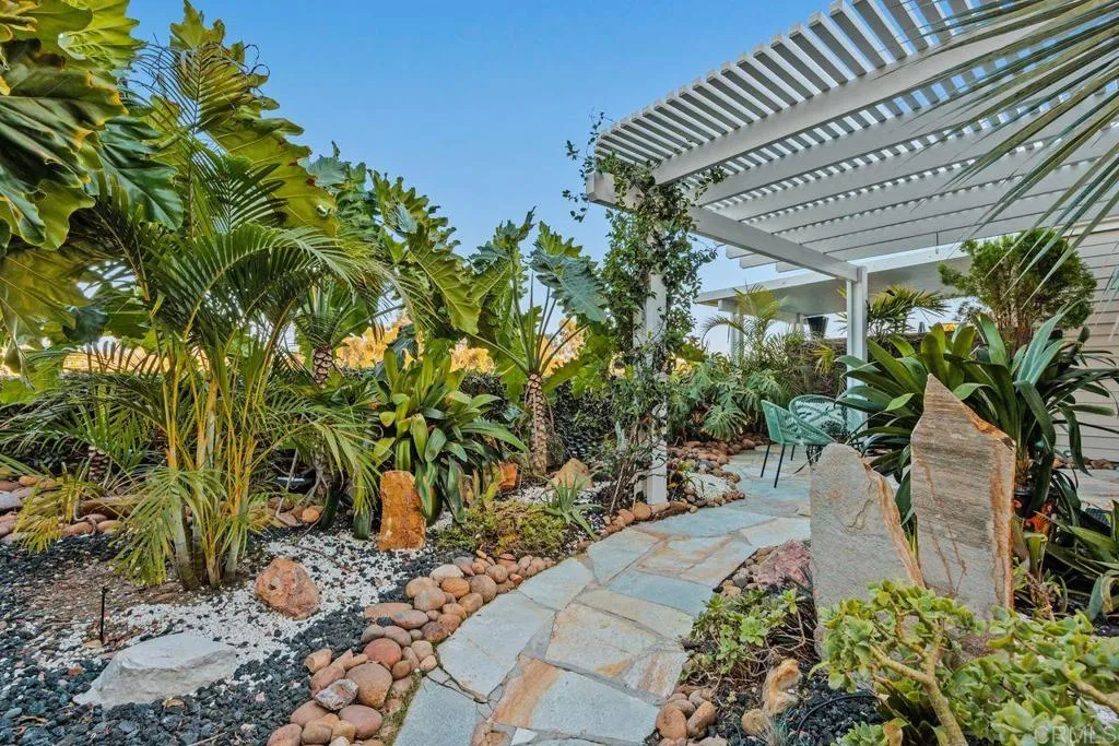 https://cdn.realtyfeed.com/cdn/127/307093824/86e4cf9761bab6244f020fcbb62f0261.webp