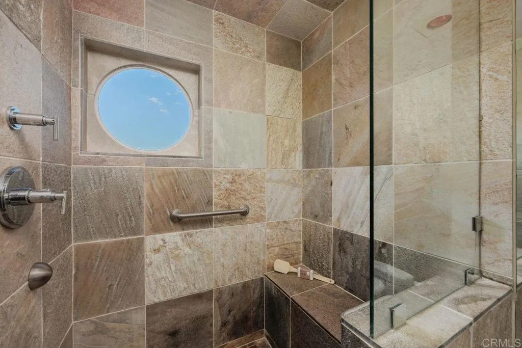 https://cdn.realtyfeed.com/cdn/127/307093824/b844f742c31c24587d035e9ecb483cd6.webp