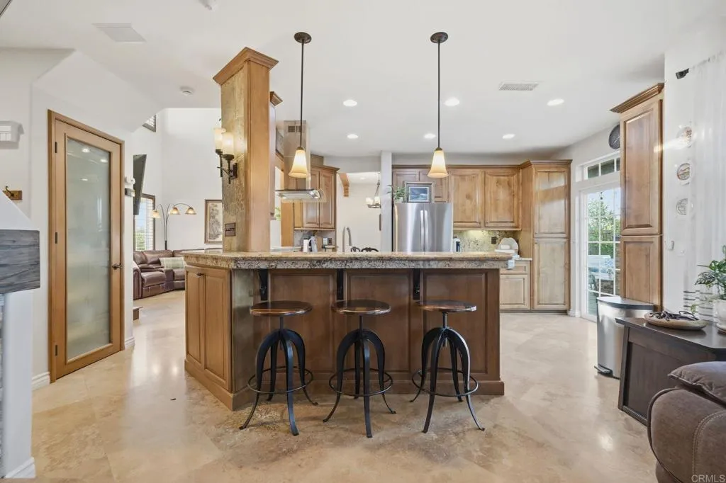 https://cdn.realtyfeed.com/cdn/127/307094020/7c4398b06b97d6e587f4da7e1de7a709.webp