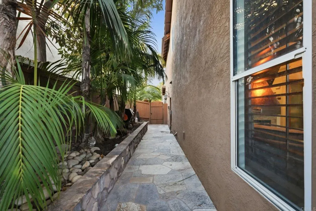 https://cdn.realtyfeed.com/cdn/127/307094020/cef272907b02e720d5659ab02896dd35.webp
