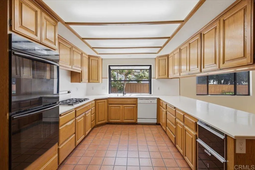349-351 G Street, Coronado, CA 92118
