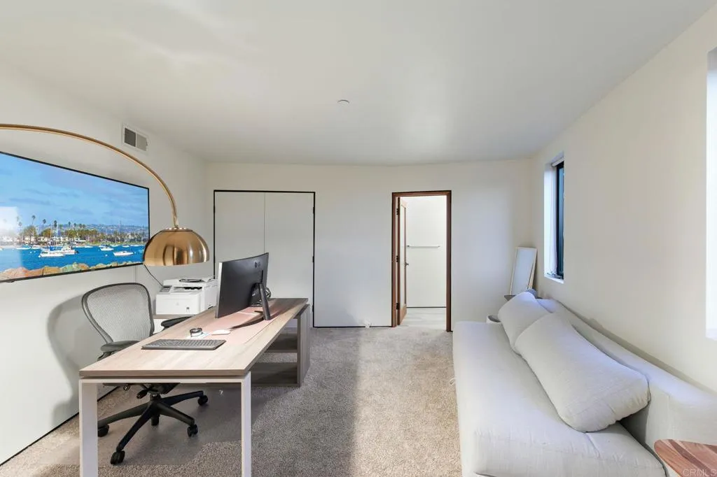 https://cdn.realtyfeed.com/cdn/127/307094098/06aaa09d32d5264cad7678c79084edaa.webp