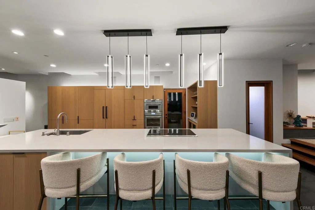 https://cdn.realtyfeed.com/cdn/127/307094098/0a61abd42a58ee052a435f61e857c0cd.webp
