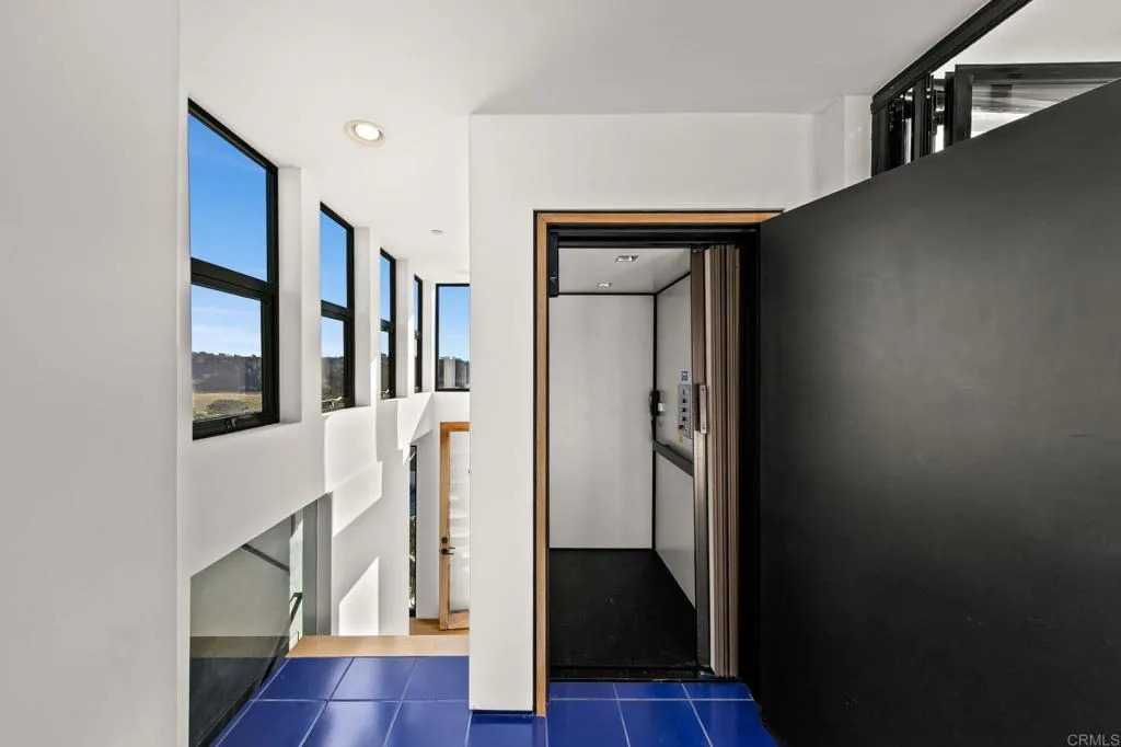 https://cdn.realtyfeed.com/cdn/127/307094098/27f4f201d64d034702a83938075c48c7.webp