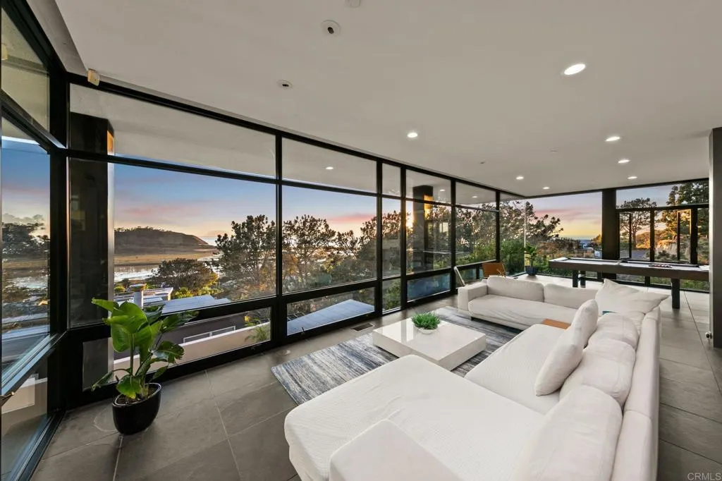 https://cdn.realtyfeed.com/cdn/127/307094098/31c39d3323c39e8f8e2af3c203f14b23.webp