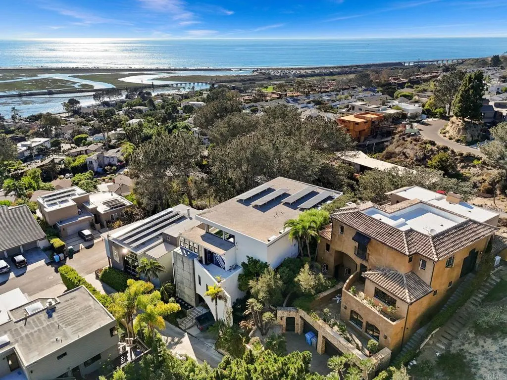 https://cdn.realtyfeed.com/cdn/127/307094098/51a5a6eef3298a190faa8a64541ff5f8.webp
