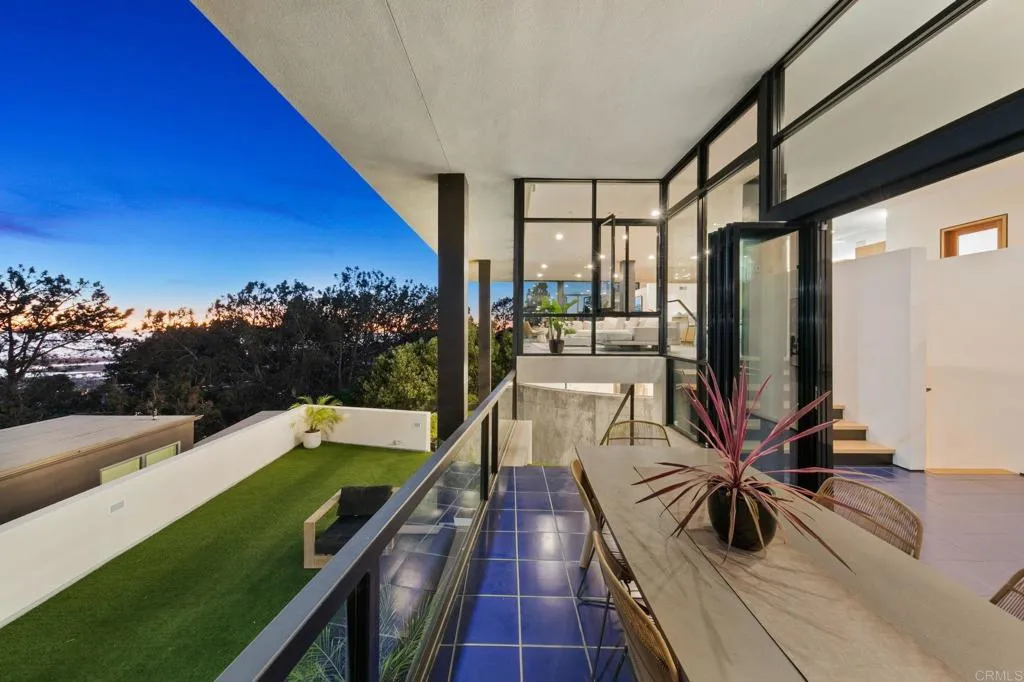 https://cdn.realtyfeed.com/cdn/127/307094098/84be5256f0231a9f8788bda20750955c.webp