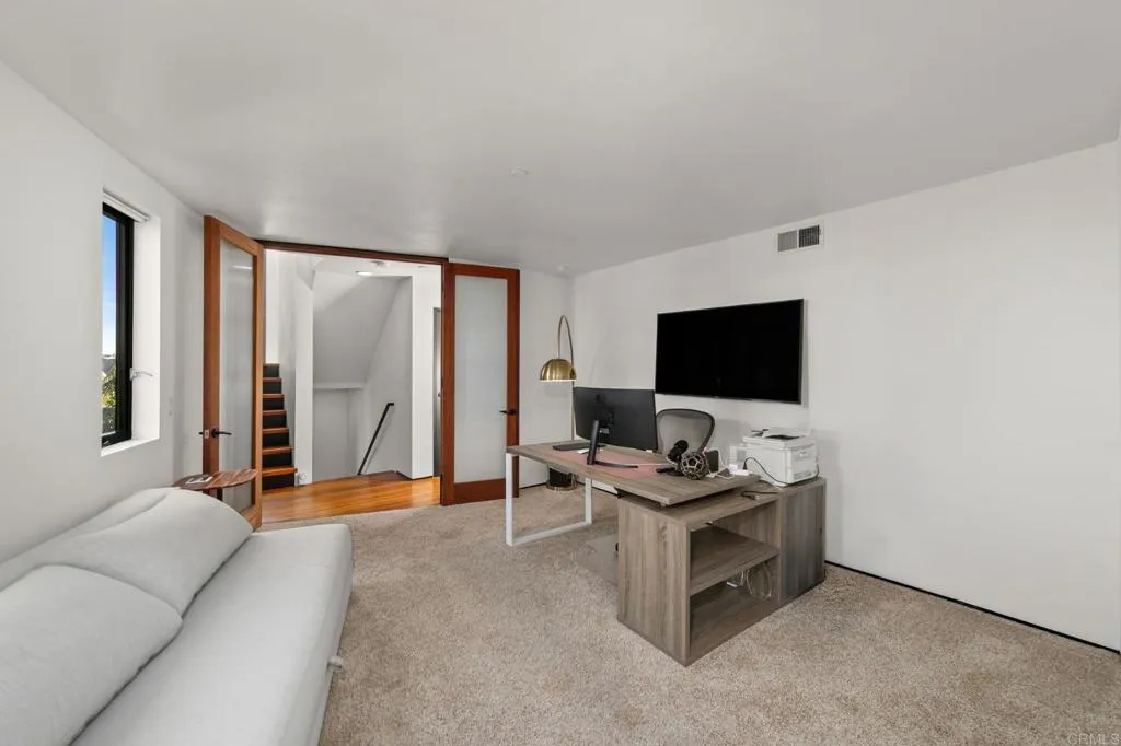 https://cdn.realtyfeed.com/cdn/127/307094098/d3a3723ac2137765095c2ca78b2ecbee.webp