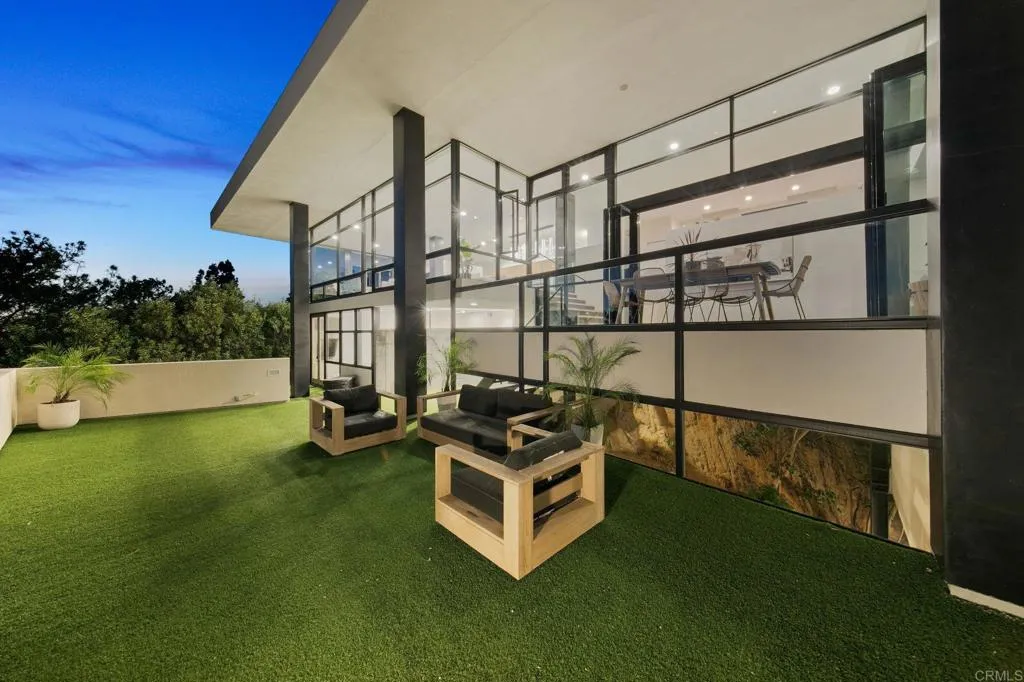 https://cdn.realtyfeed.com/cdn/127/307094098/de813b068df26529dbf9a3d38a2130b6.webp