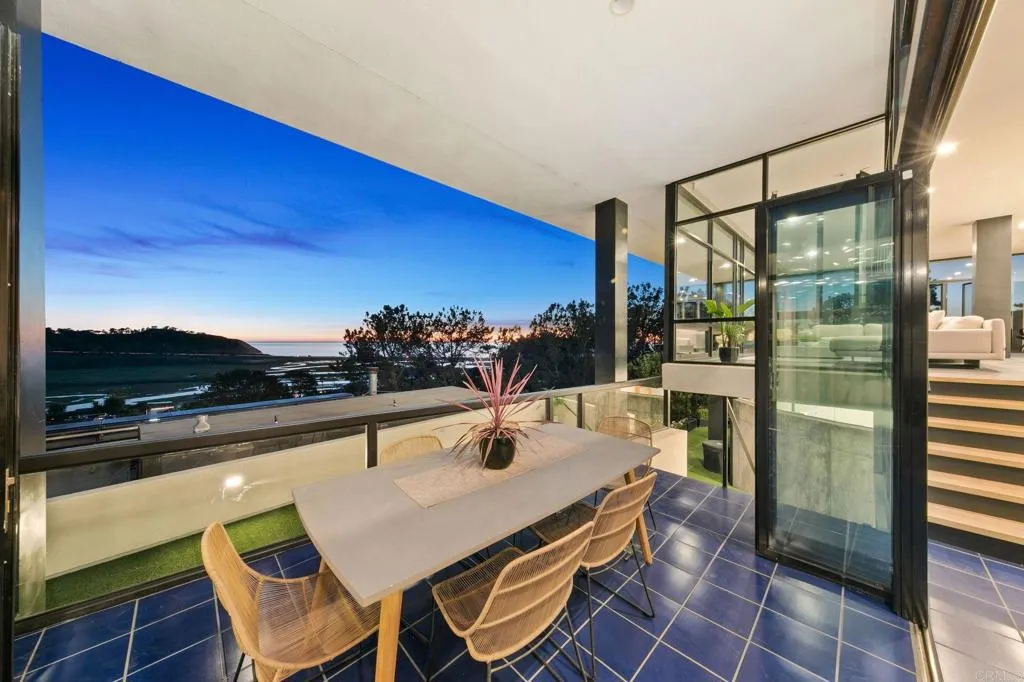 https://cdn.realtyfeed.com/cdn/127/307094098/f139ad2dff4fbb8774a9d9cd9f1f316d.webp