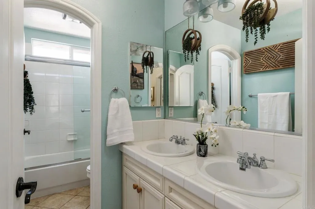 https://cdn.realtyfeed.com/cdn/127/307094145/4de1ad20455e87cc314a2f535d6cc4b7.webp