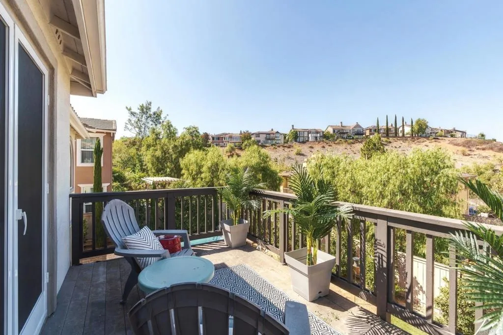 https://cdn.realtyfeed.com/cdn/127/307094145/741c504ae38af9628e803617d7051d64.webp
