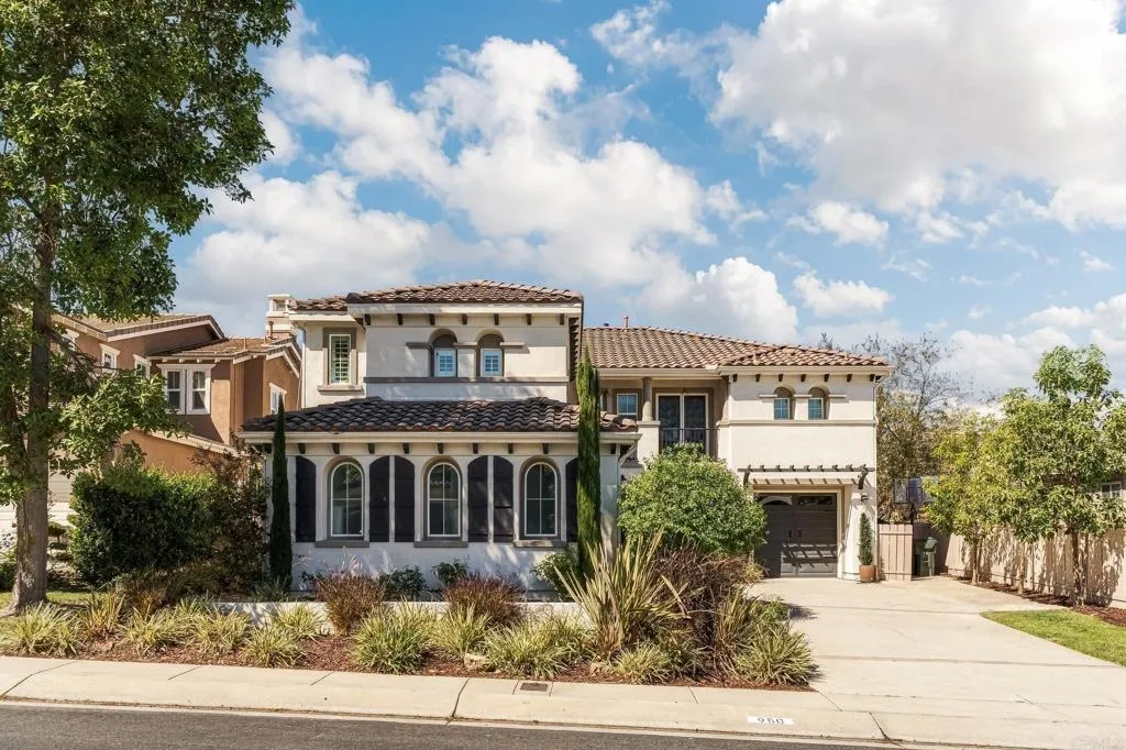 https://cdn.realtyfeed.com/cdn/127/307094145/7ea6a47cf8ba16b3f78cd42870d58c60.webp