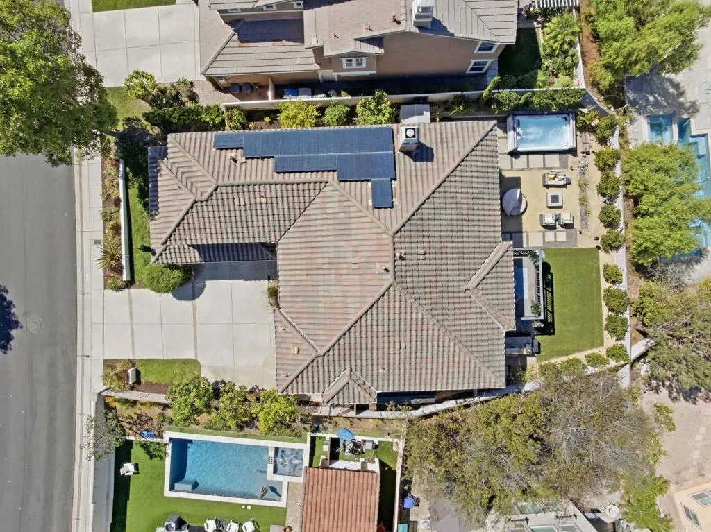 https://cdn.realtyfeed.com/cdn/127/307094145/bf57b419e65102e4c4654c7ed476b3b1.webp