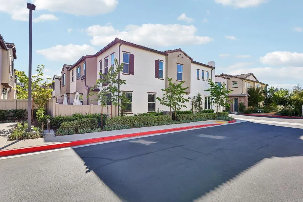https://cdn.realtyfeed.com/cdn/127/307094184/c4642e5e2363b9b6149f7bd84c2a3520.webp
