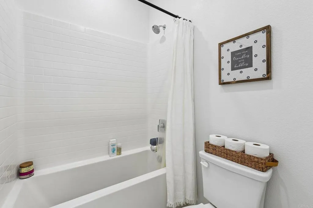 https://cdn.realtyfeed.com/cdn/127/307094184/ce526c952d4ec6a397f1194741b685a5.webp