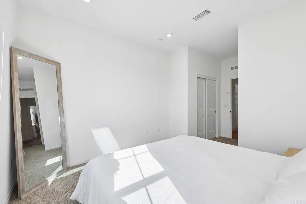 https://cdn.realtyfeed.com/cdn/127/307094184/fffd495bac8eb80f380e1fa4ec098701.webp