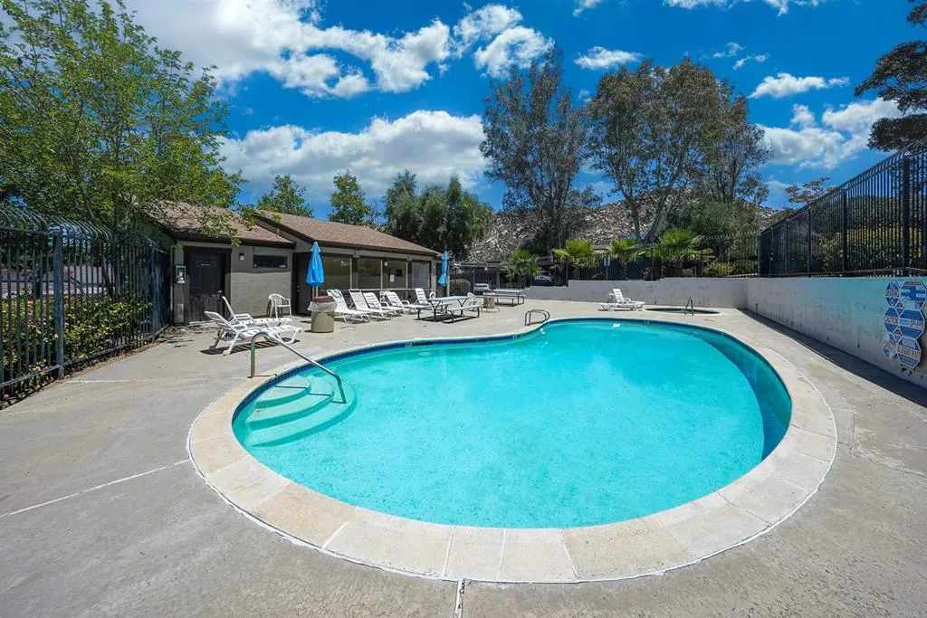 https://cdn.realtyfeed.com/cdn/127/307094188/4e7a61410ea0937417b6acc05f2fea13.webp