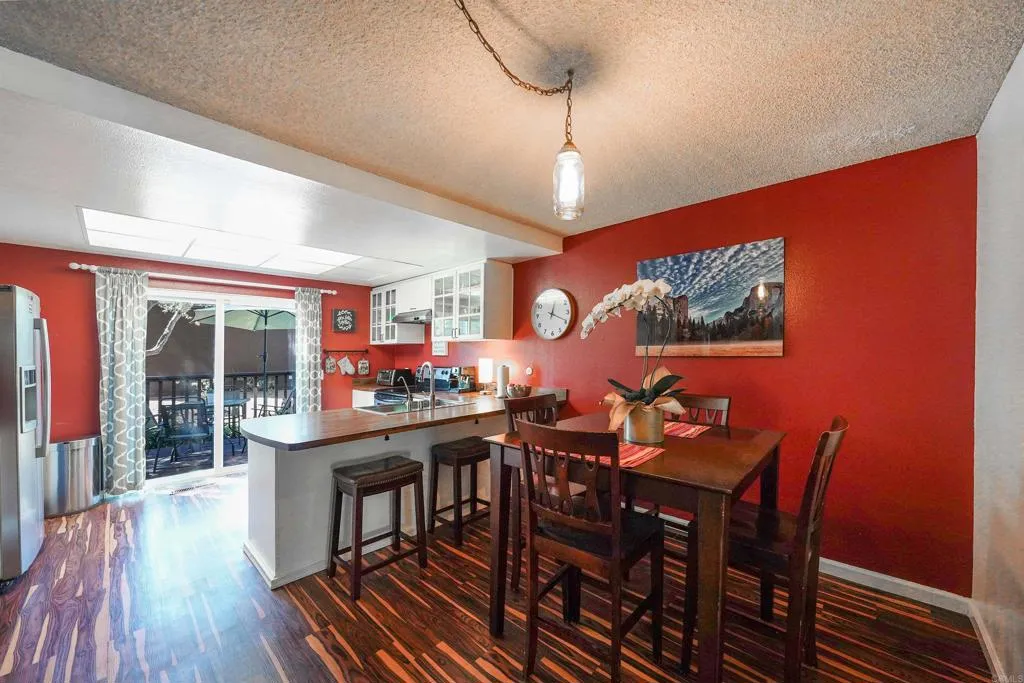 https://cdn.realtyfeed.com/cdn/127/307094188/7ec6c146bf759a33a82fcb6fb286d694.webp