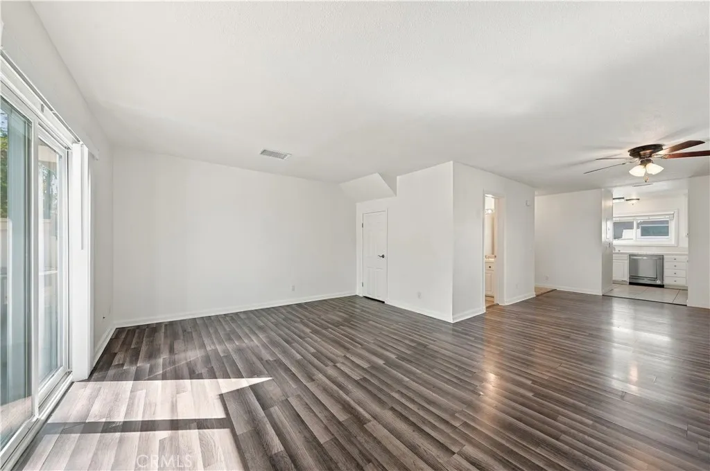 https://cdn.realtyfeed.com/cdn/127/307094192/9812c7761645cc0649e6a6ca892a88d6.webp