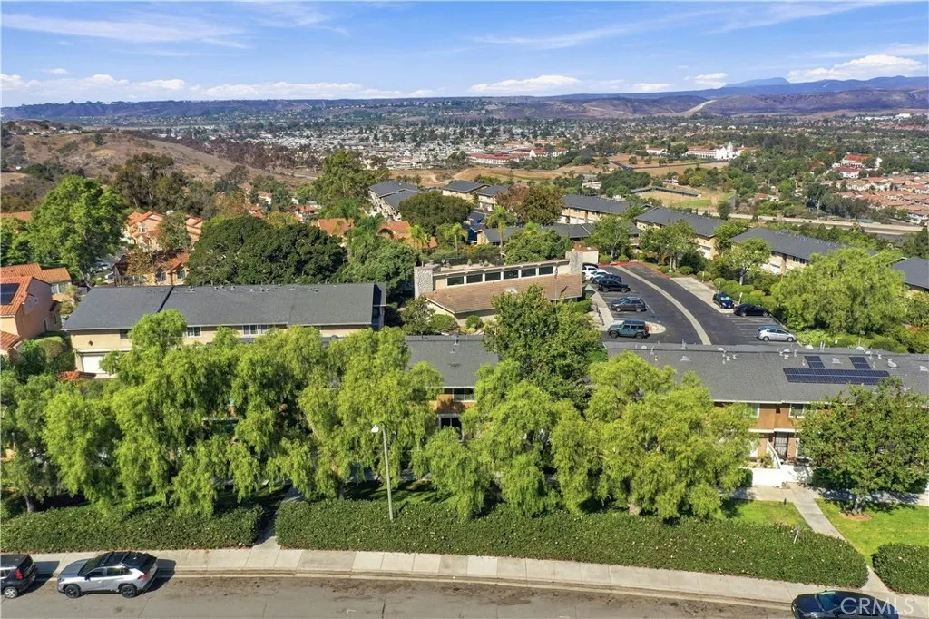 https://cdn.realtyfeed.com/cdn/127/307094192/e700199279c09c9a392cf317426778cf.webp